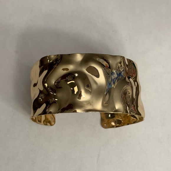 Jewelry - Bracelet-B56088